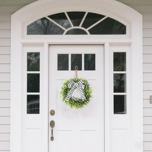Yinfidee 18 Inch Artificial Green Boxwood Wreath with Buffalo Plaid Bow and LED Lights