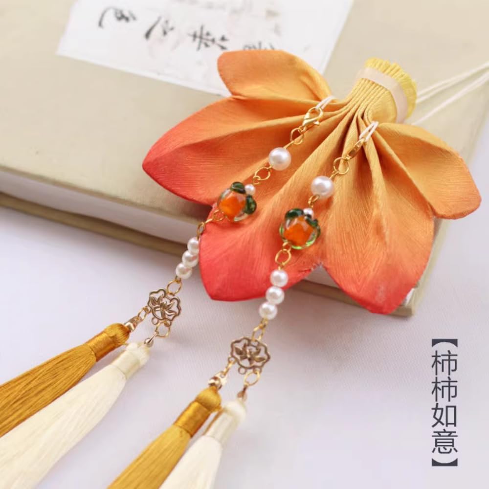 Maple Leaf Lotus Style Fragrant Sachet with Tassel