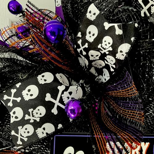 Scary Creepy Skeletons Halloween Wreath 24 or 28 Inch