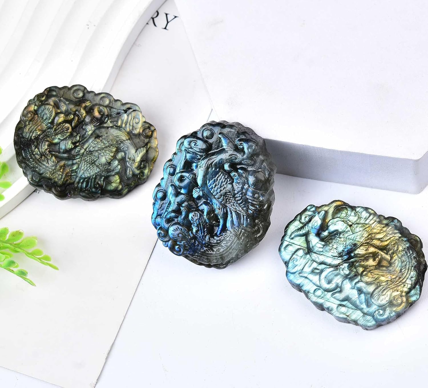 AMOYSTONE Labradorite Healing Palm Stone for Jewelry and Decoration