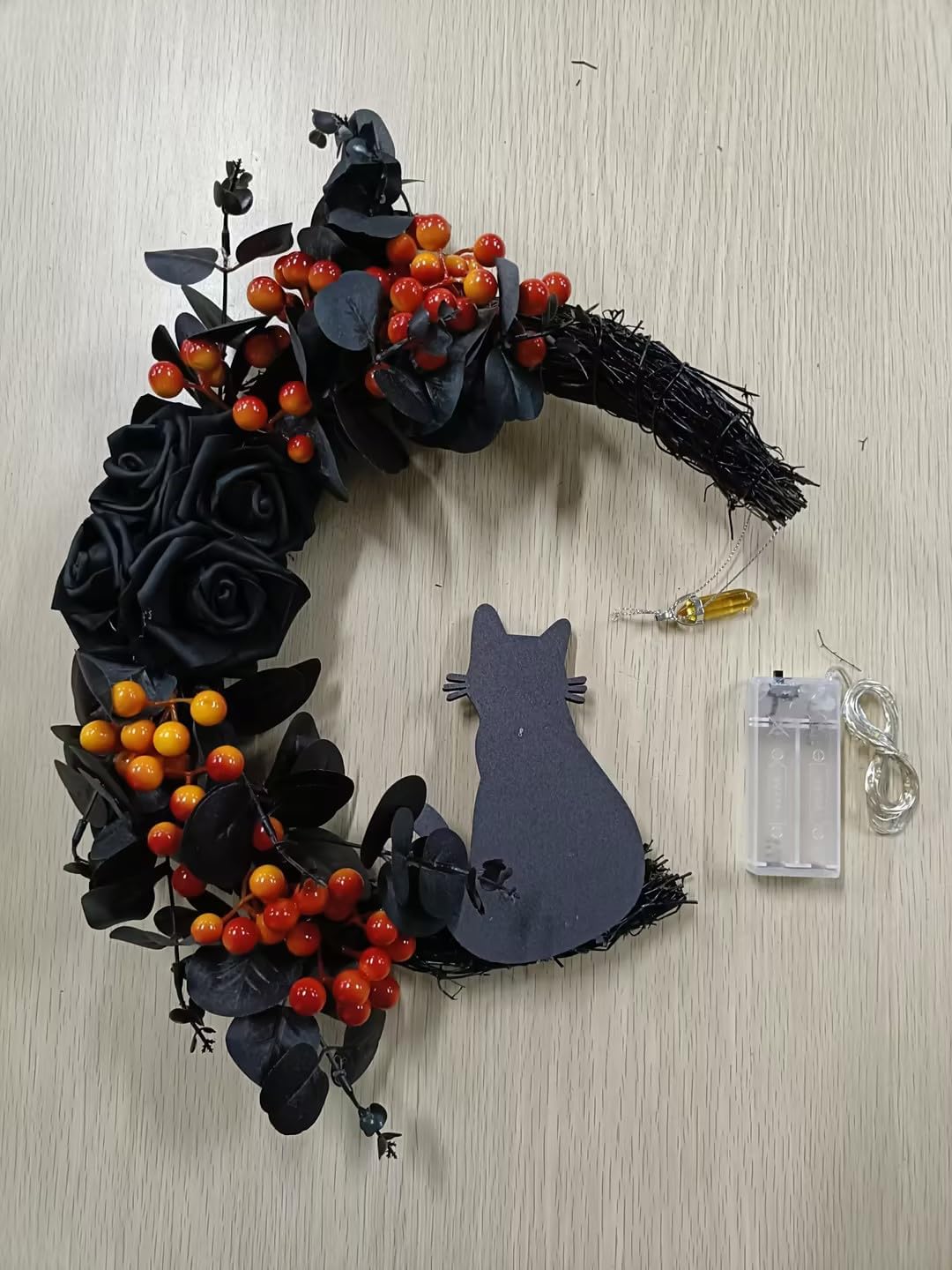 Ceenna Halloween Moon Cat Wreath with Black Roses