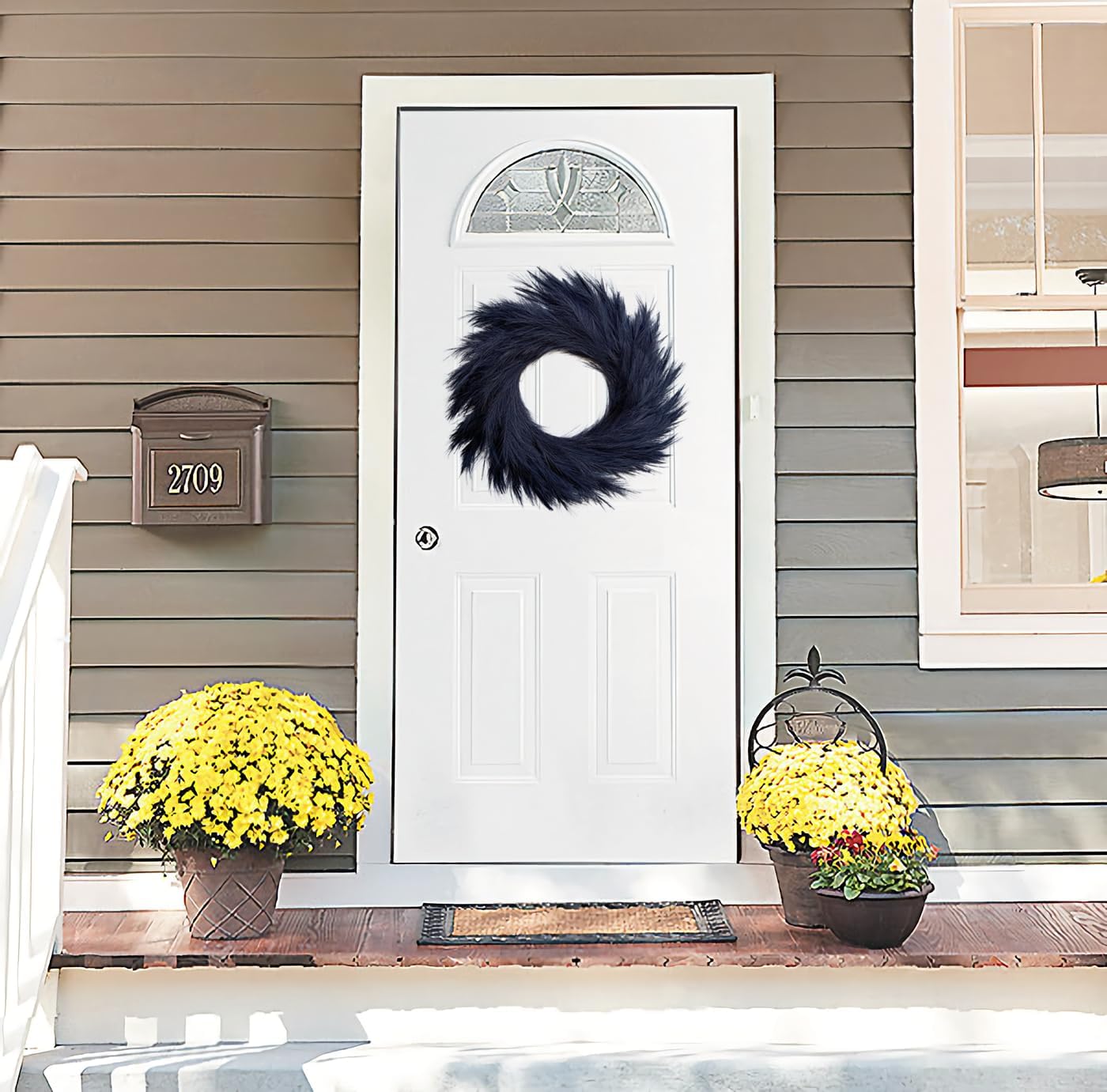 27 Artificial Pampas Grass Wreath - Black