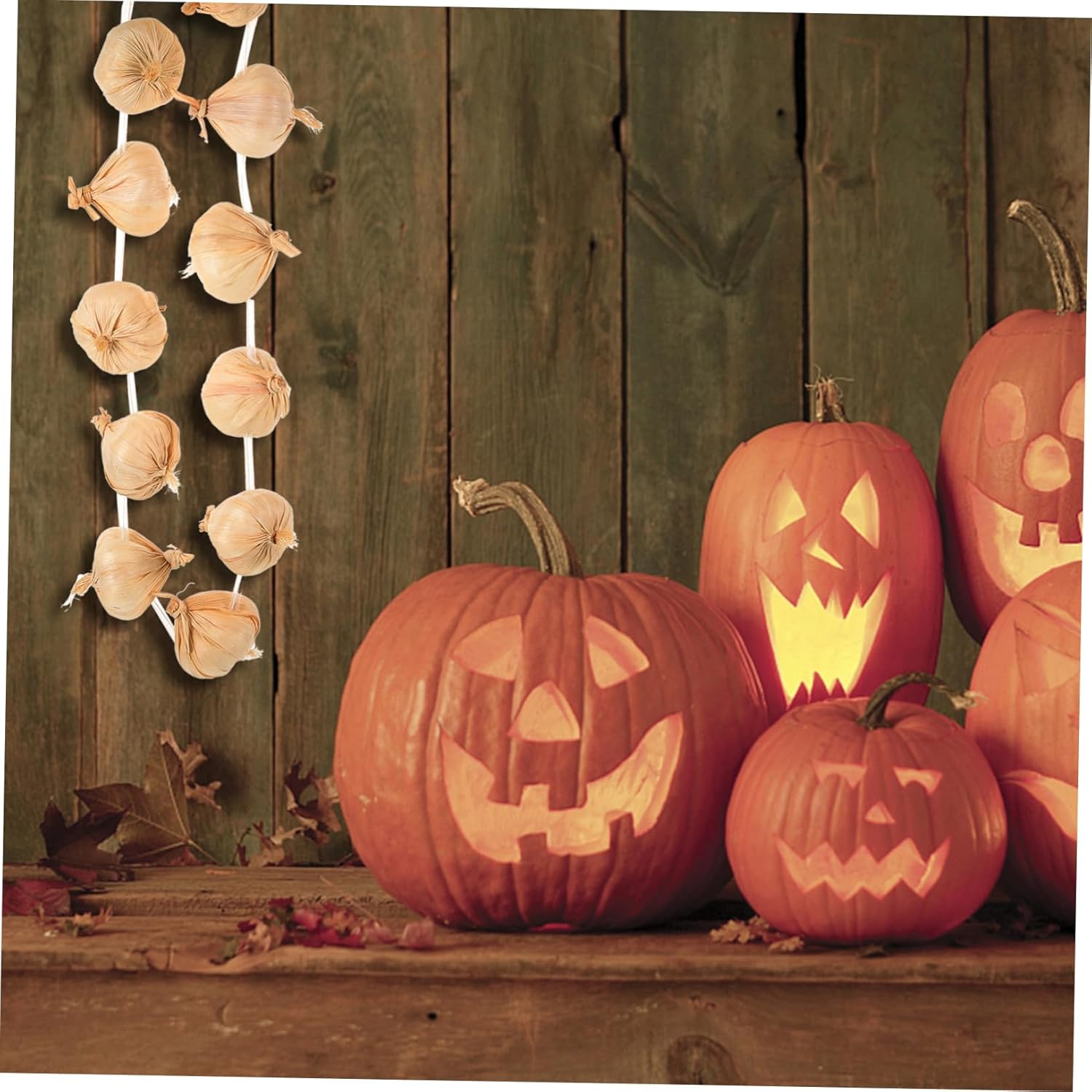 Cabilock Simulated Garlic String Wreath for Halloween Cosplay Stage Decorations