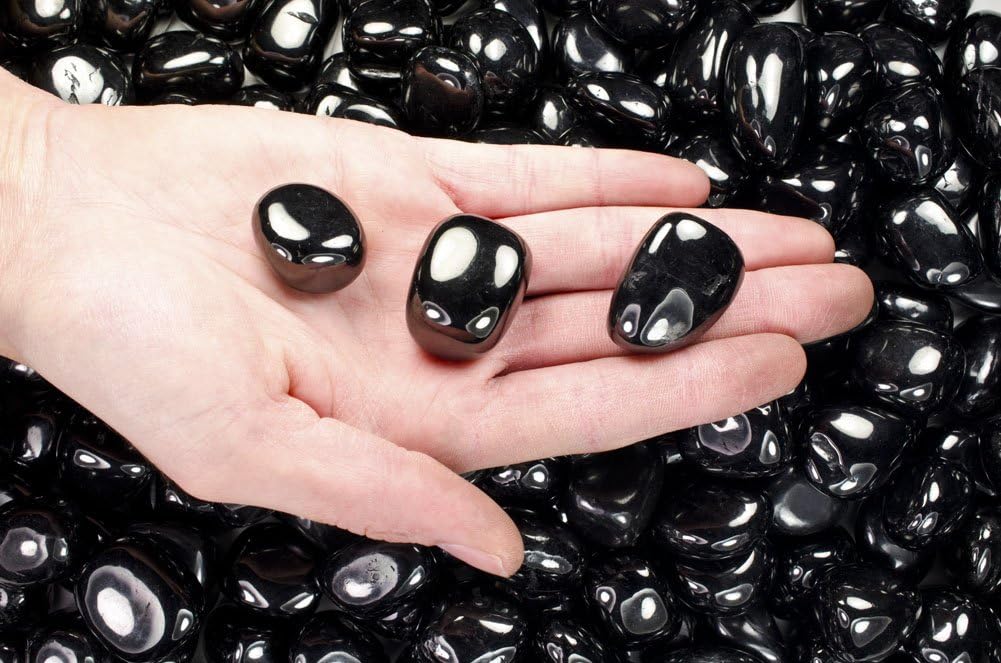 Fantasia Tumbled Black Jet Stones 1 lb - Small 075-125