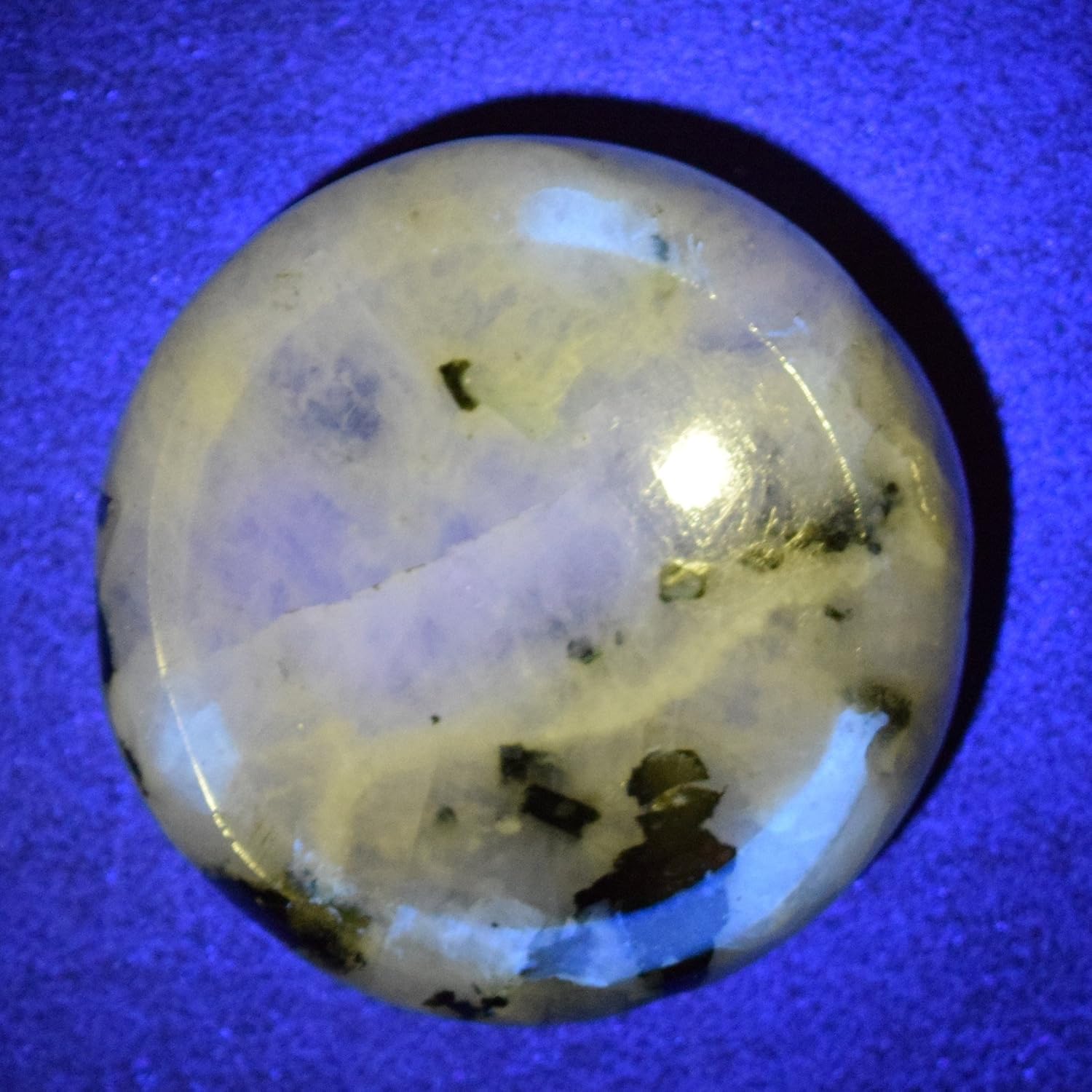 HQRP 35mm Rainbow Moonstone Stand for Sphere Egg Sparkling Worry Stone