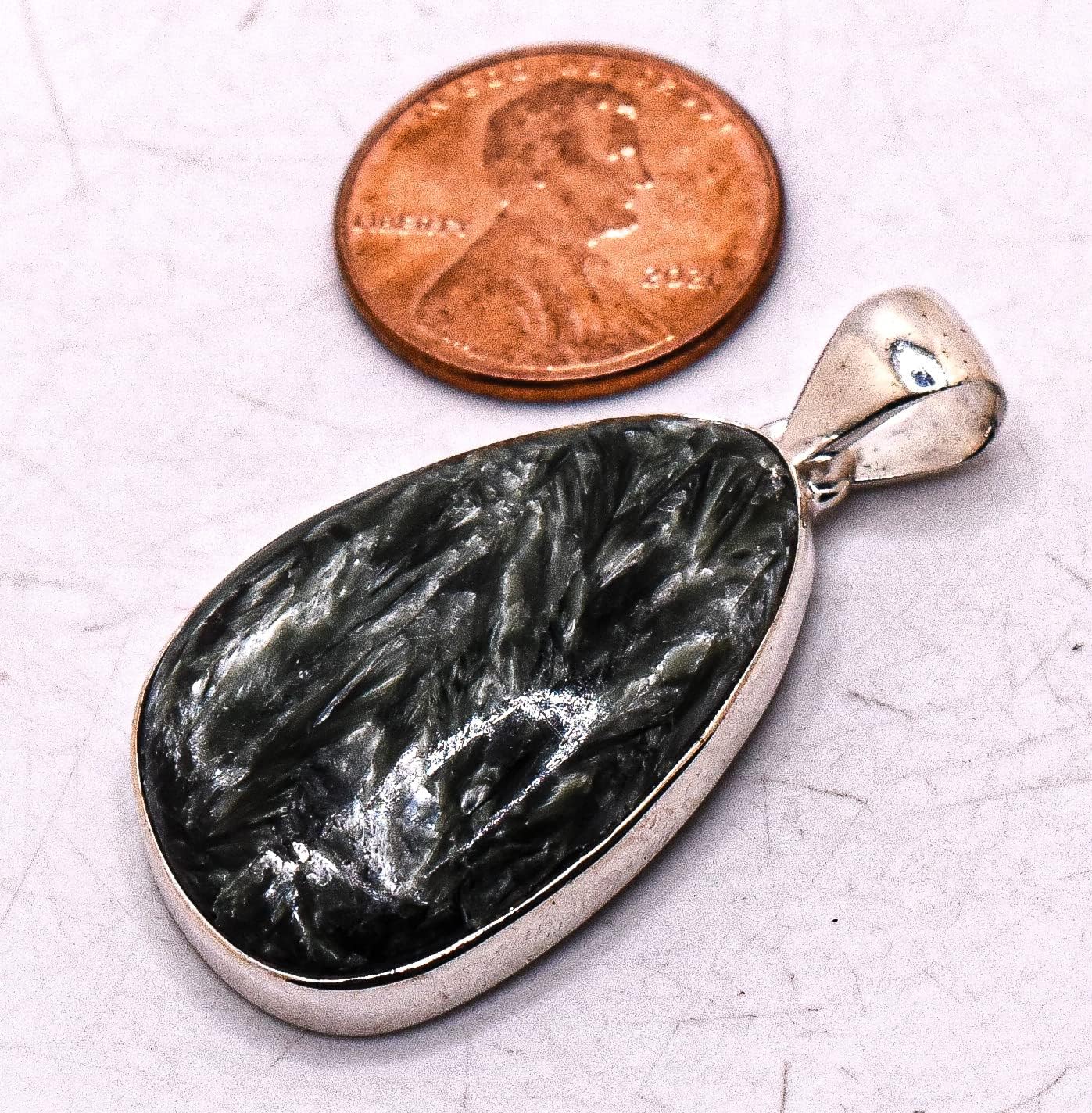 35mm 40ct Green Clinochlore Seraphinite Pendant in Sterling Silver Gift Box