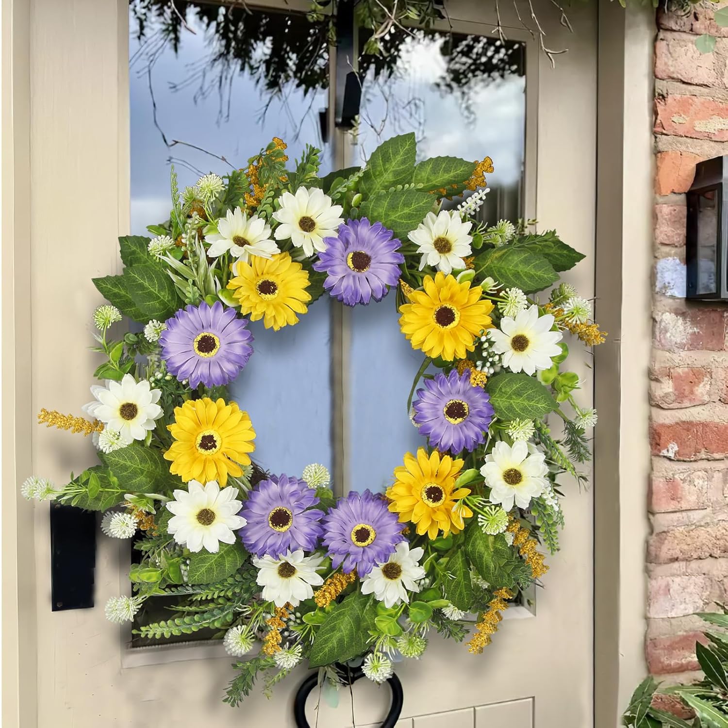 Artificial Chrysanthemum Spring Wreath 22 Inches
