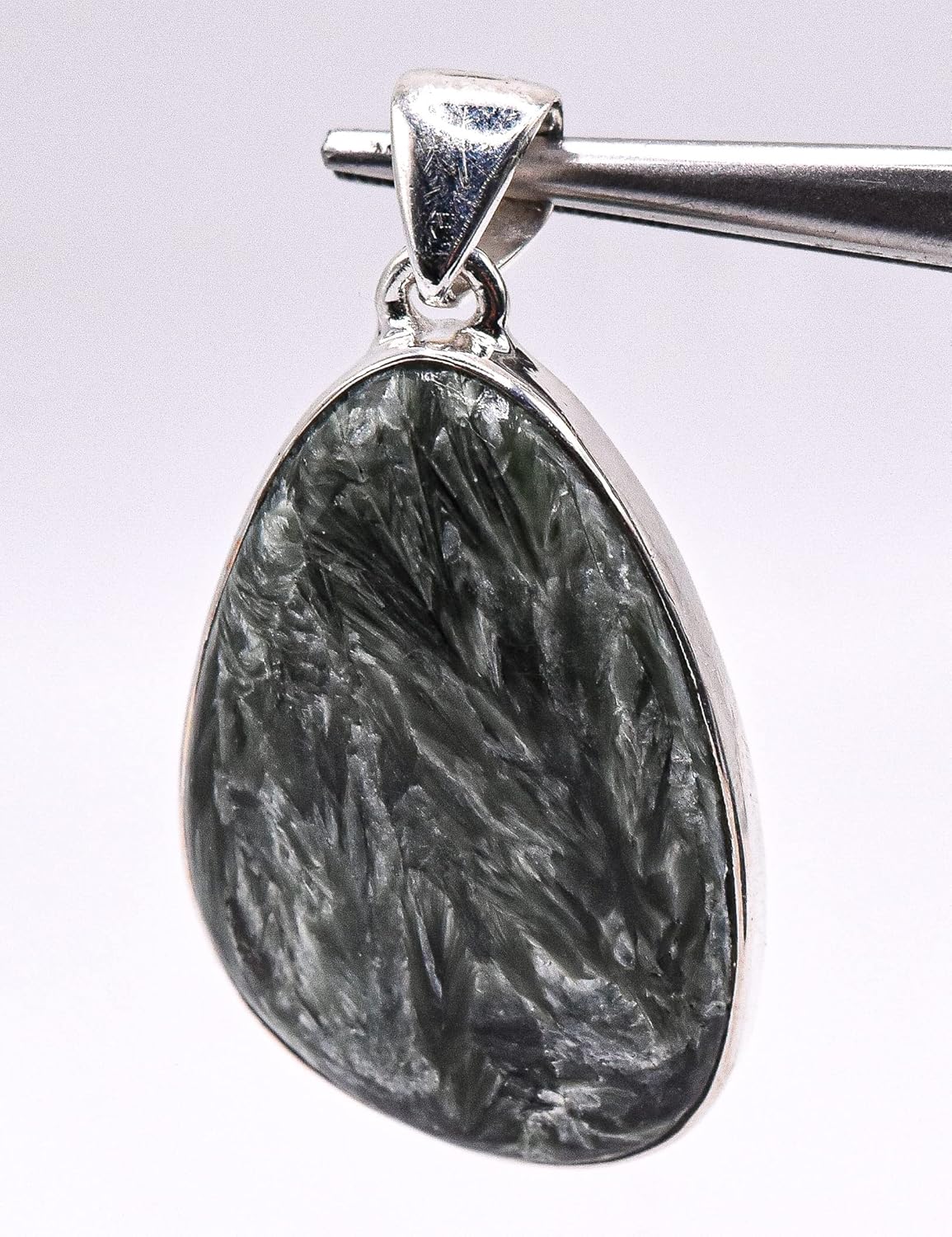 35mm 40ct Green Clinochlore Seraphinite Pendant in Sterling Silver Gift Box